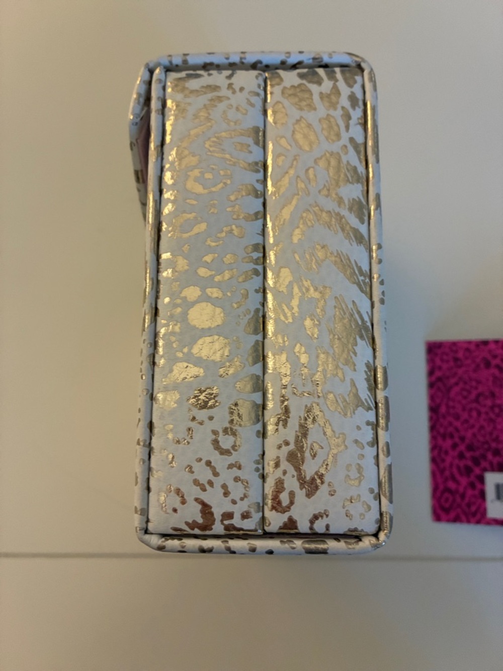 NWT Lilly Pulitzer Travel Jewelry Organizer in Gold Metallic Pattern Play - Picture 11 of 12